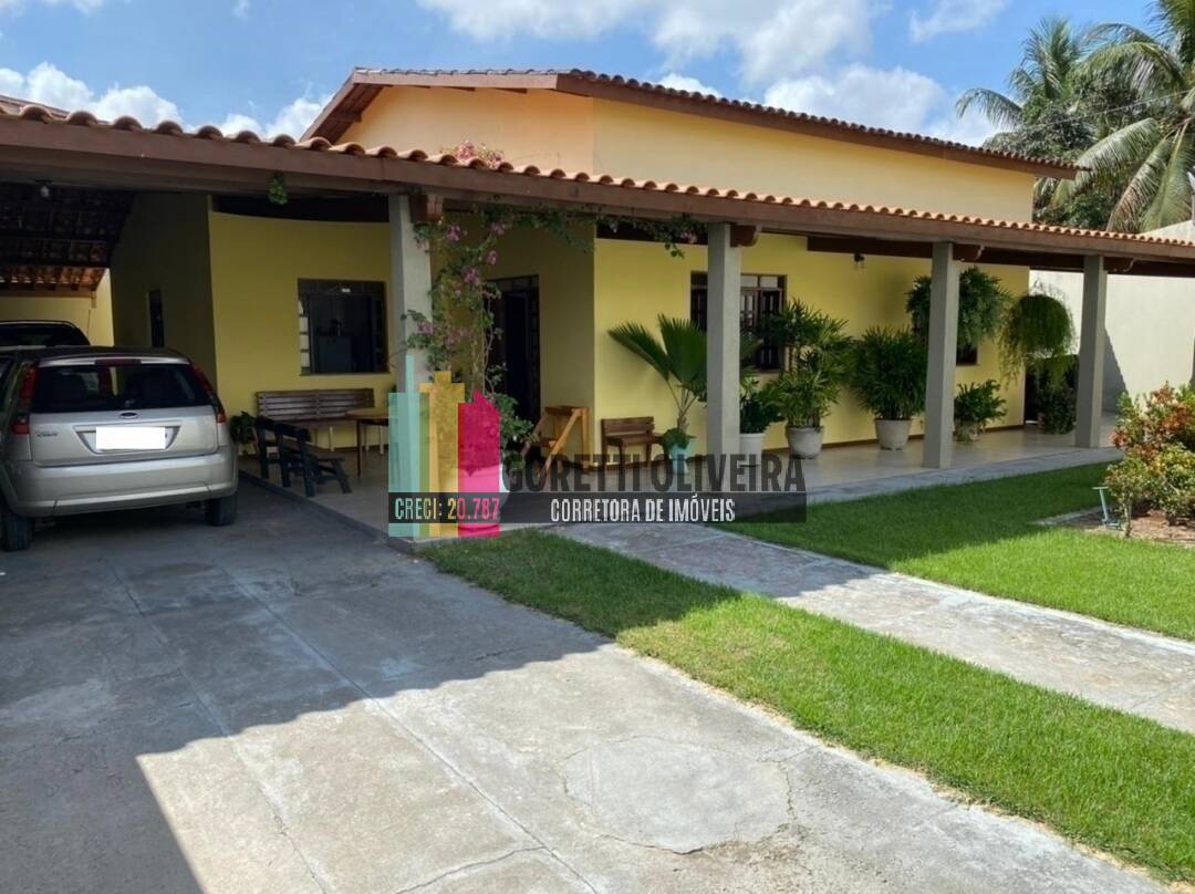Casa com 3/4 (1 suíte), piscina e jardim no bairro Conceição