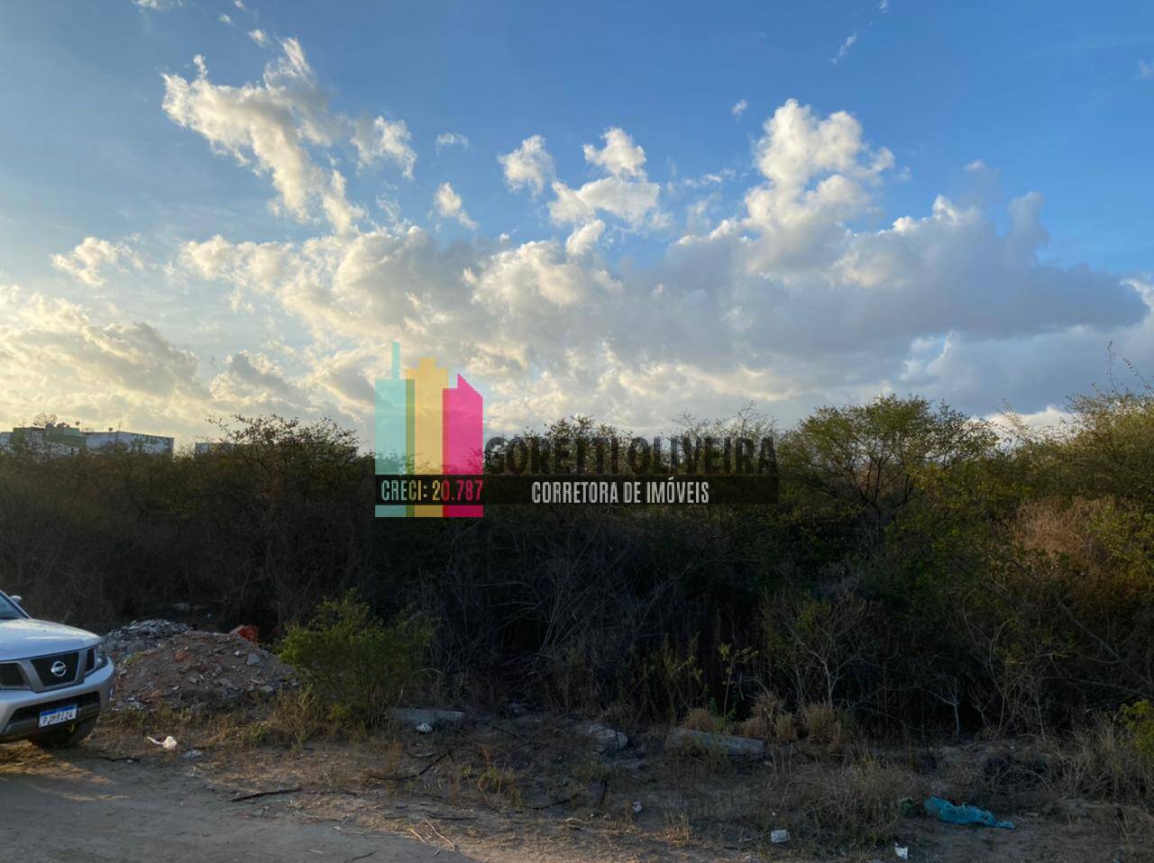 Terreno com 780m² no Muchila 2