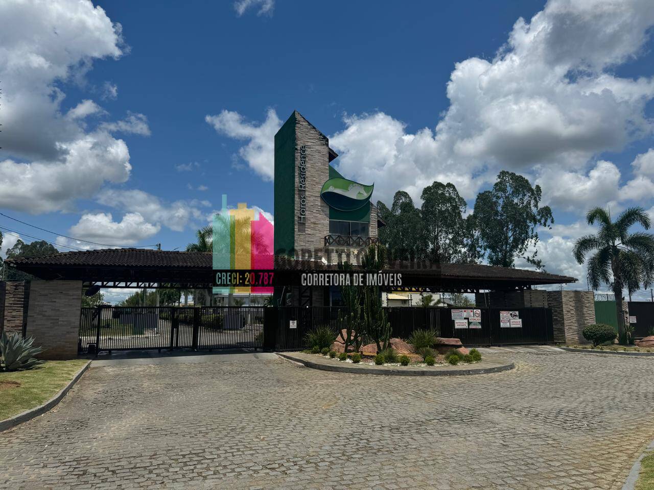 Vendo terreno plano de 600m² no Condominio Haras Residence