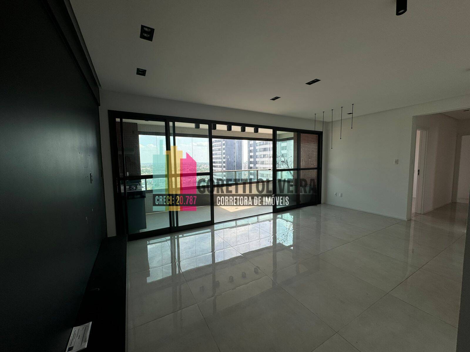 Vendo Apartamento no Cond Magnifique c/ 3 quartos sendo 1 suite com closet