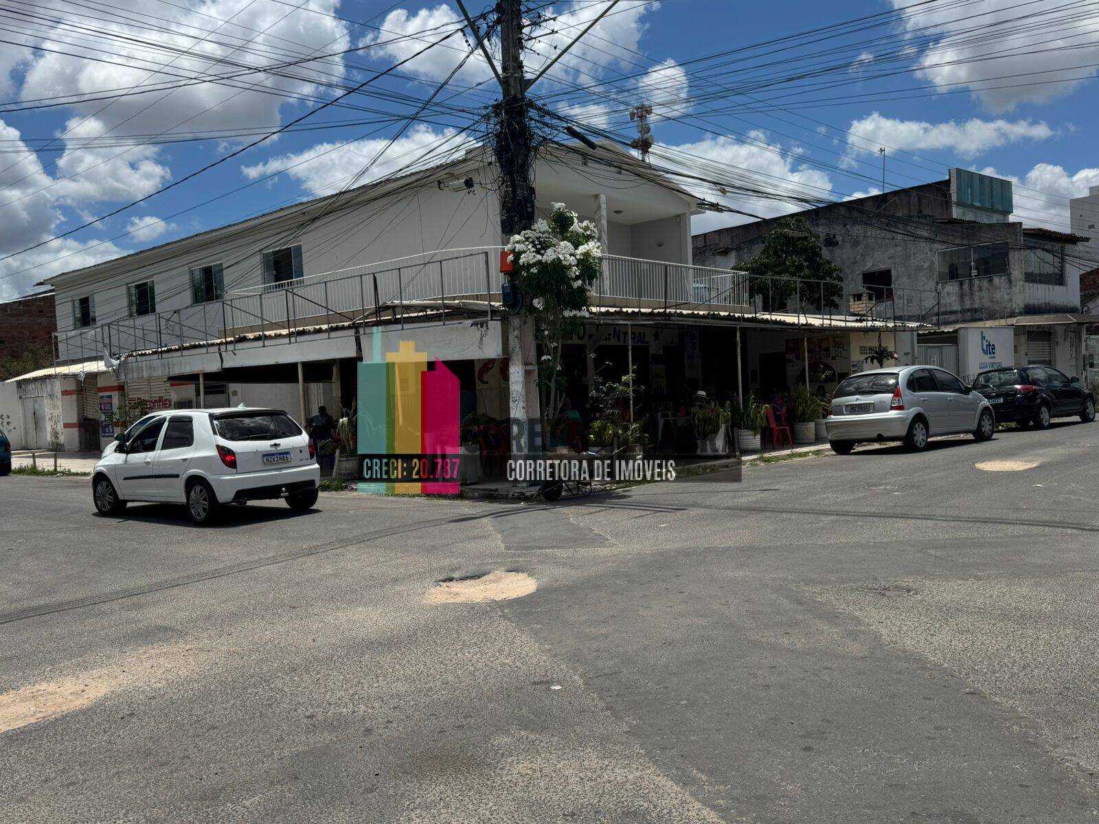 Vende-se Ponto Comercial com 770m2 no Ponto Central