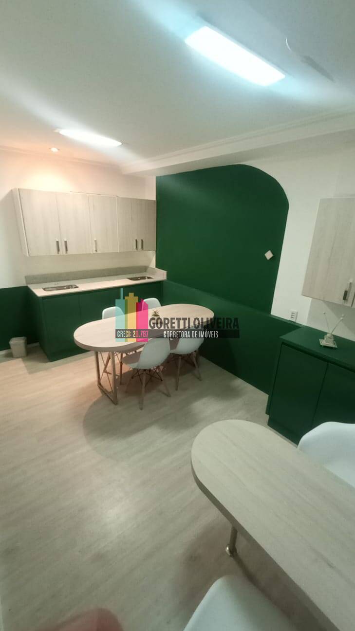 Vendo sala de 30m² em Centro Médico Empresarial Augusto Freitas