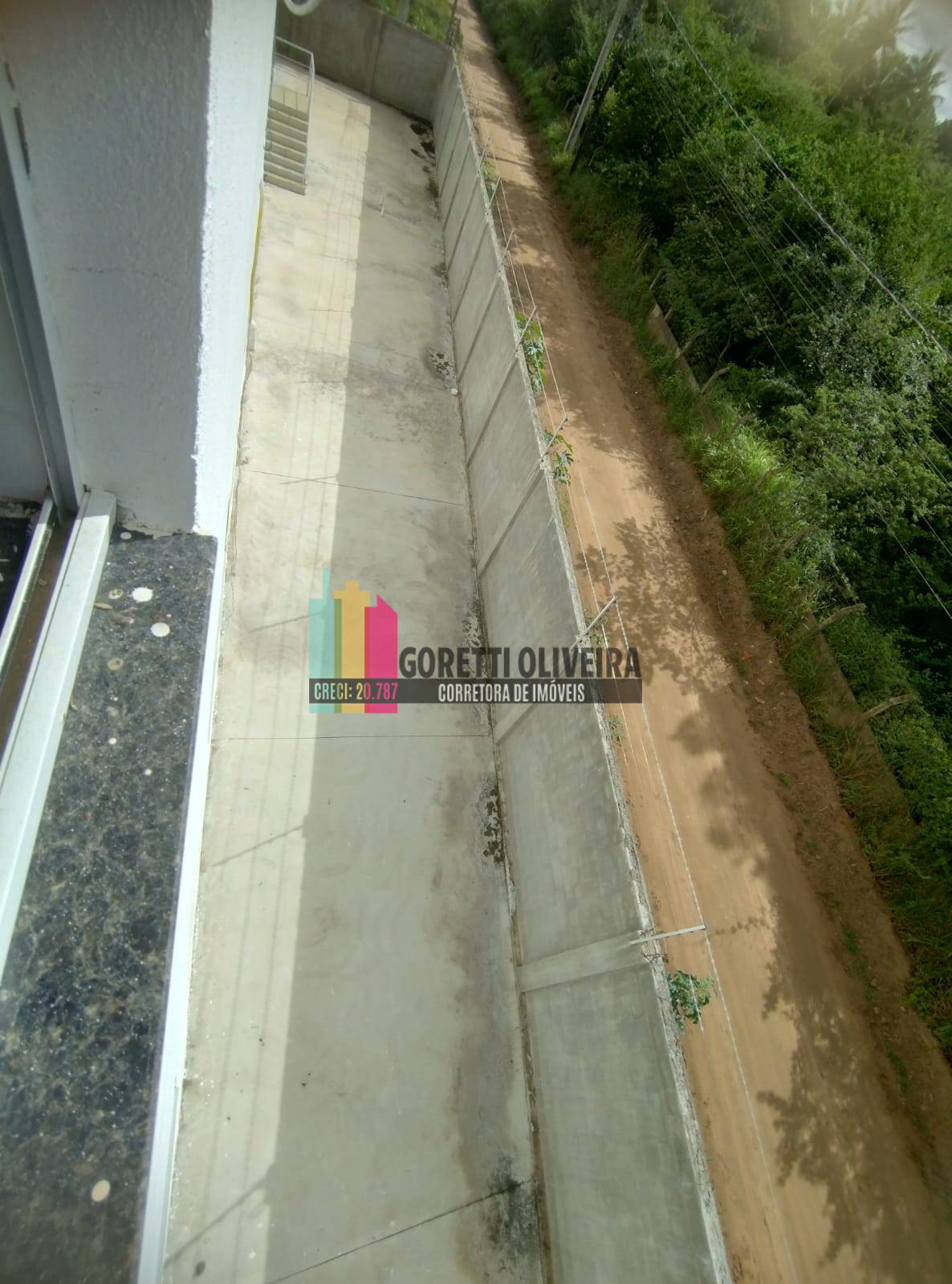 Alugo Galpão na Rodovia Feira São Gonçalo 2170m²