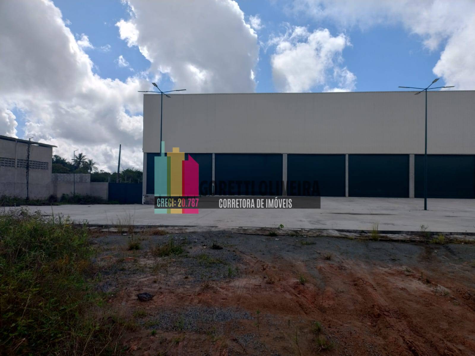 Alugo Galpão na Rodovia Feira São Gonçalo 2170m²