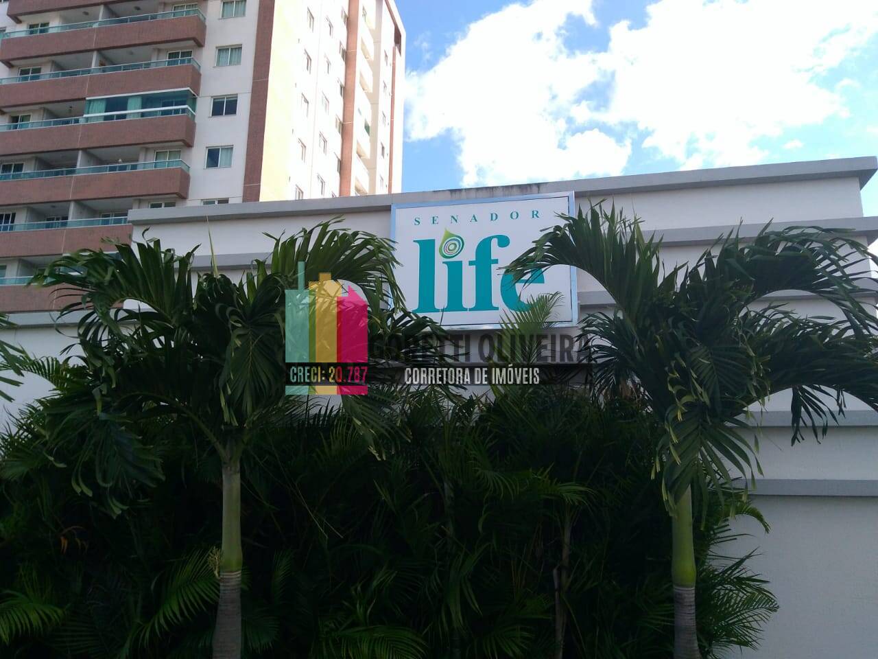 Vendo apartamento no Condomínio Senador Life com 2 quartos (1 suite)