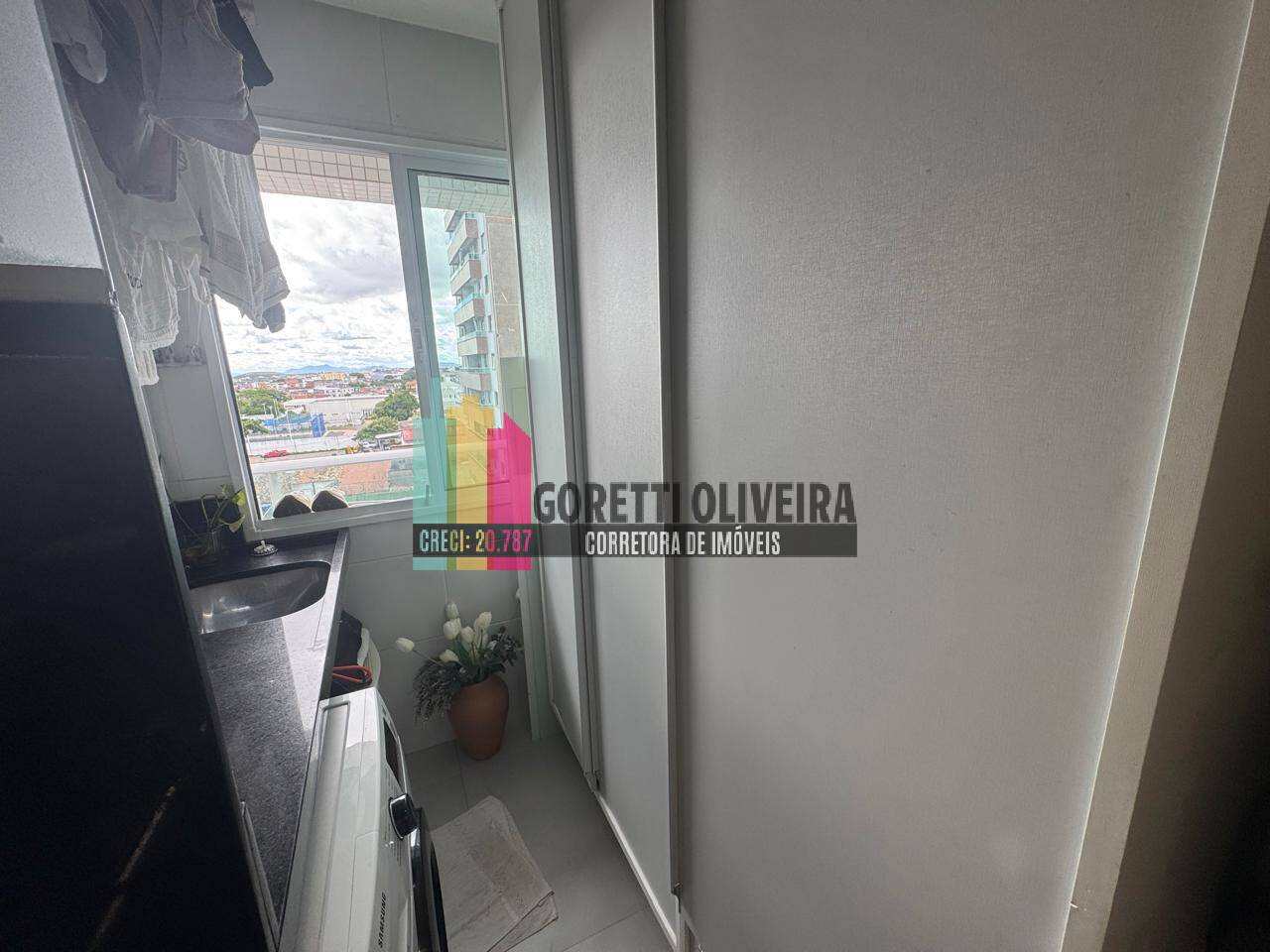 Vendo apartamento no Condomínio Senador Life com 2 quartos (1 suite)