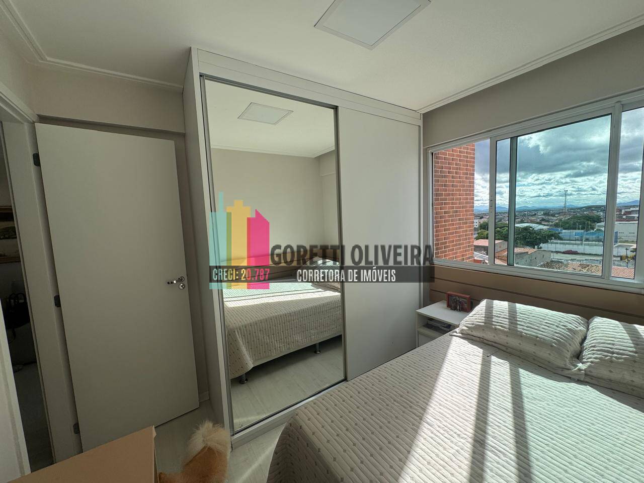 Vendo apartamento no Condomínio Senador Life com 2 quartos (1 suite)
