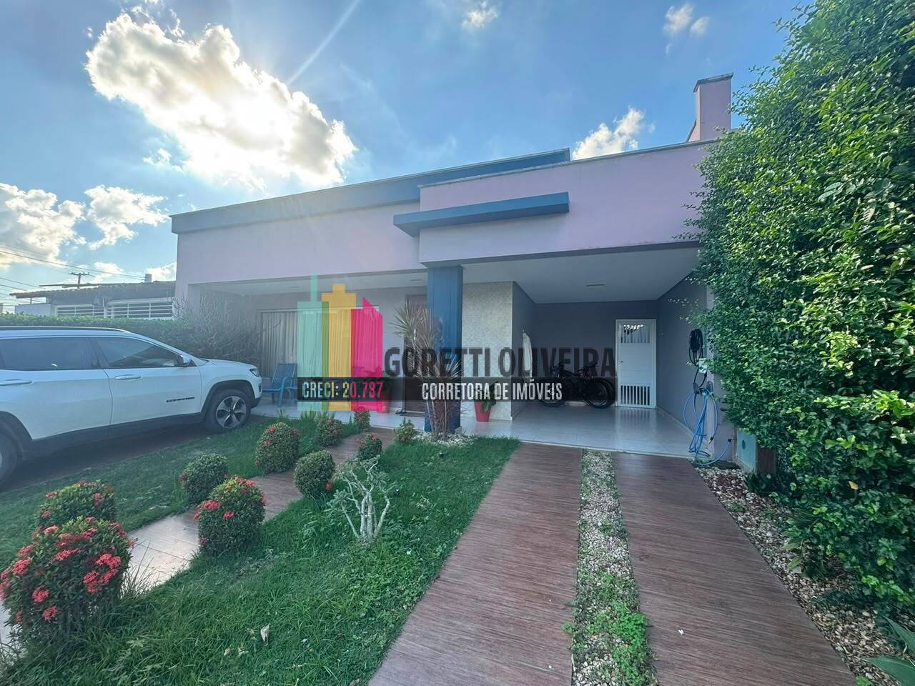 Vendo Casa no Delta Ville com 3 quartos sendo uma suíte Santa Mônica II